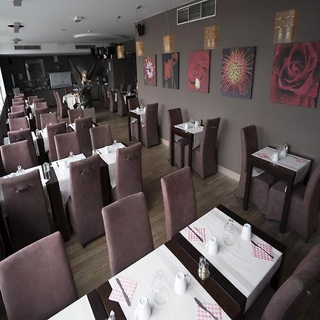 兰花酒店 阿尔特尔 外观 照片