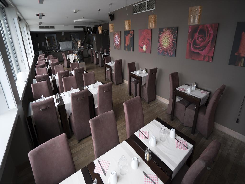 兰花酒店 阿尔特尔 外观 照片